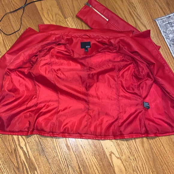 Red leather coat - Picture 5 of 5